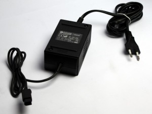 GameCube - Original Nintendo Netzteil DOL-002 (gebraucht)