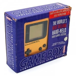 GameBoy - Konsole #Gelb / Banana Jim (mit OVP) (Verpackung ist leicht besch�digt) (gebraucht)